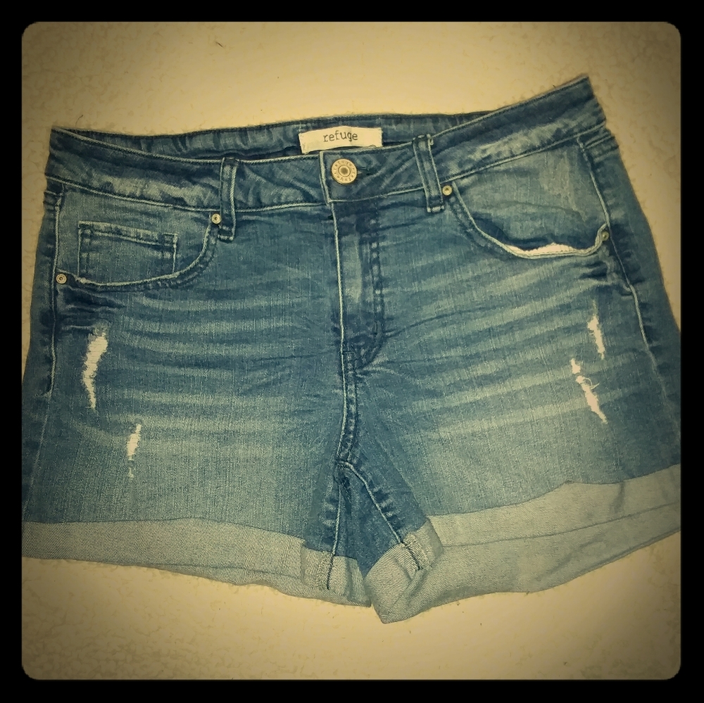 Refuge shorts